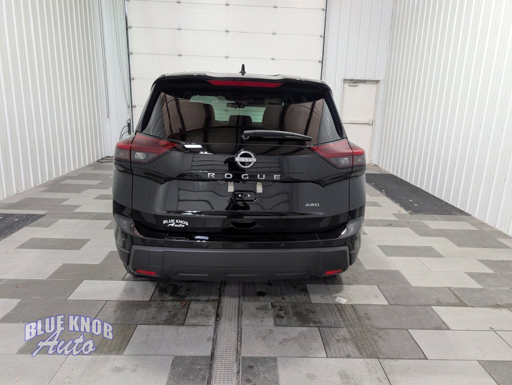 Used 2026 Nissan Rogue SV SUV