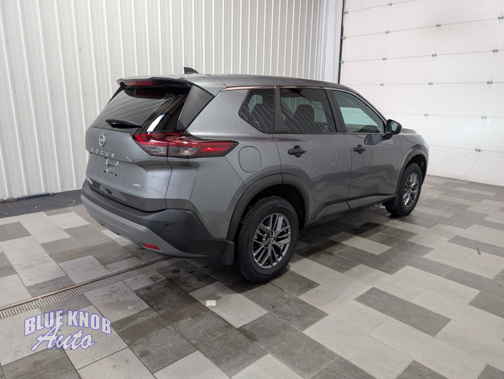 Used 2023 Nissan Rogue S SUV