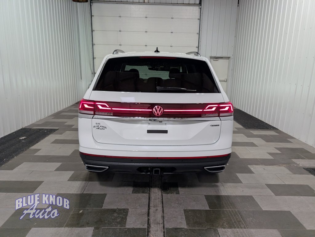 Used 2025 Volkswagen Atlas 2.0T SE w/Technology SUV