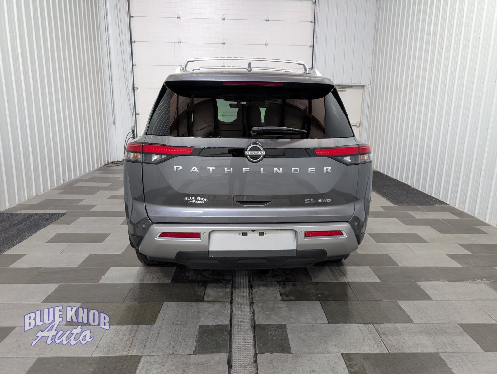 Used 2025 Nissan Pathfinder SL SUV