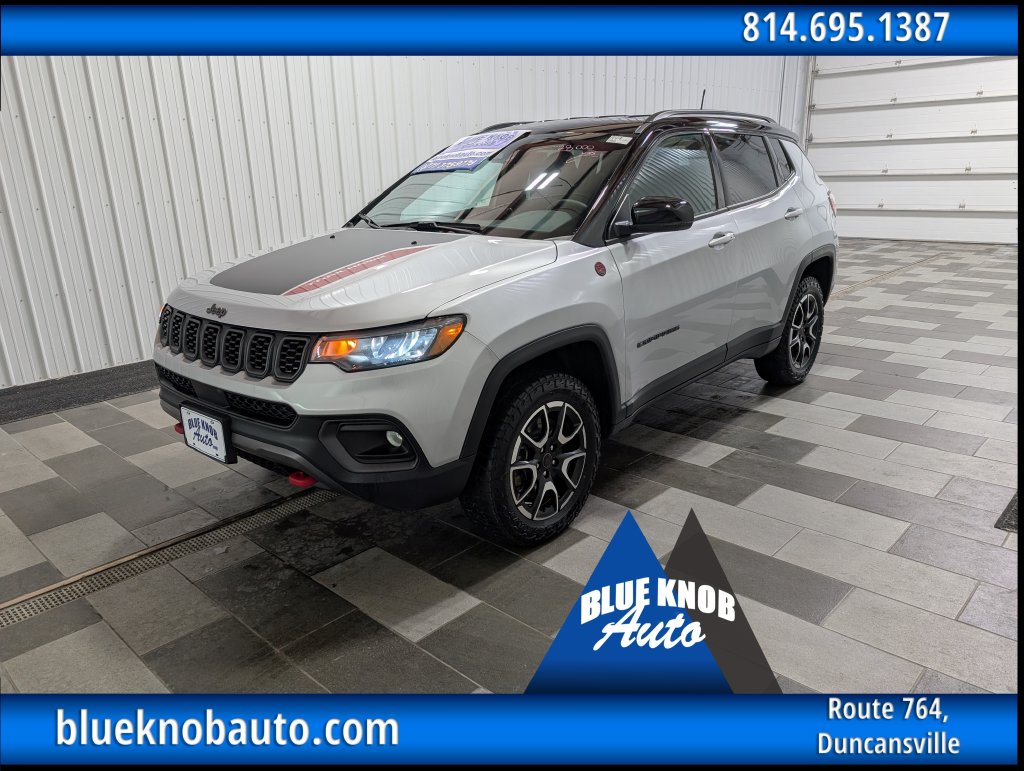 Used 2025 Jeep Compass Trailhawk SUV