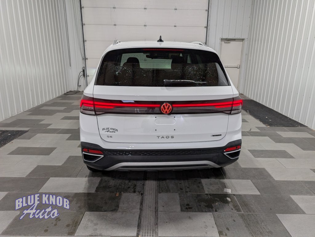 Used 2025 Volkswagen Taos 1.5T SE SUV