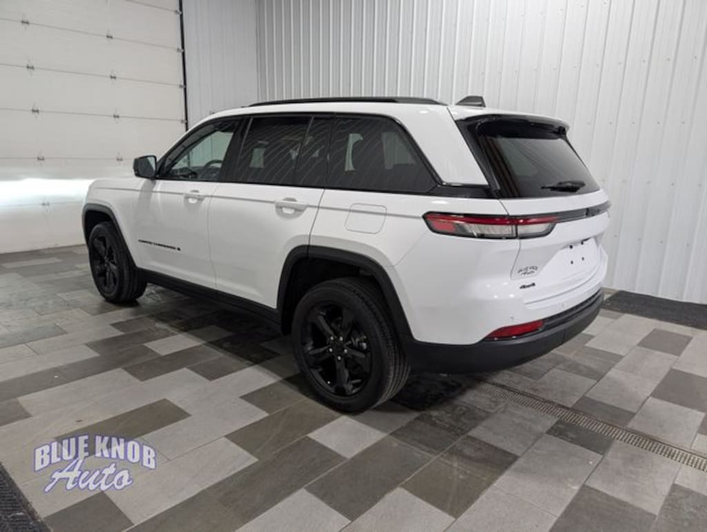 Used 2023 Jeep Grand Cherokee Altitude X SUV
