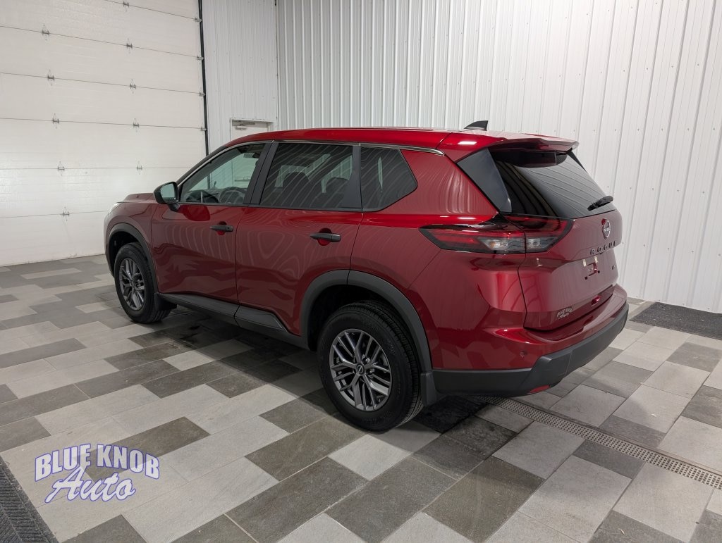 Used 2024 Nissan Rogue S SUV