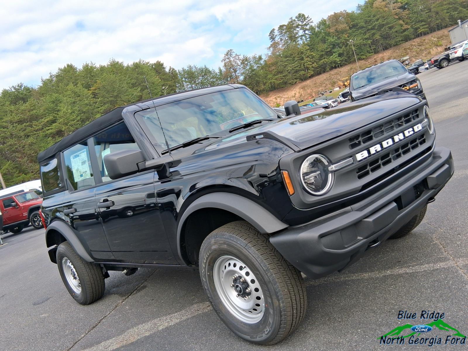 2025 Ford Bronco 4-Door Base - Photo 23