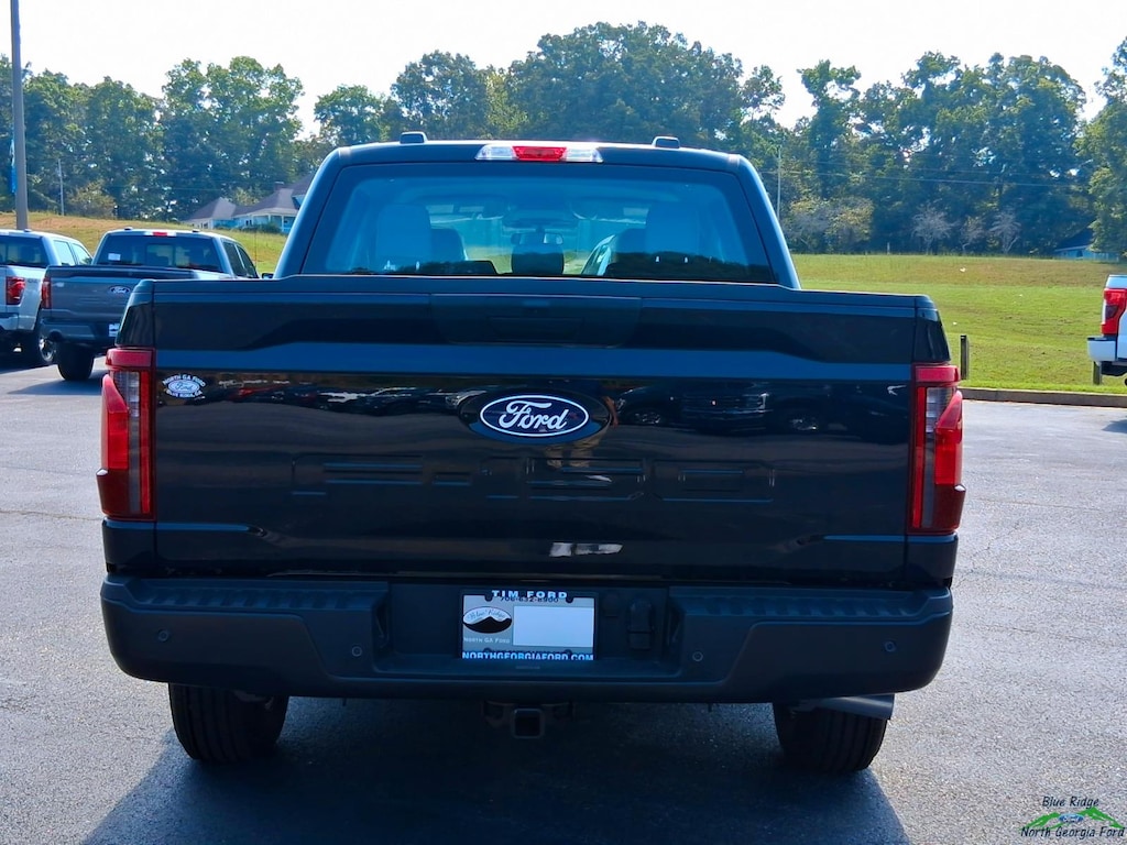 New 2026 Ford F-150 XL 2WD SuperCrew 5.5 Box SXT w 5.0L V8 TRUCK