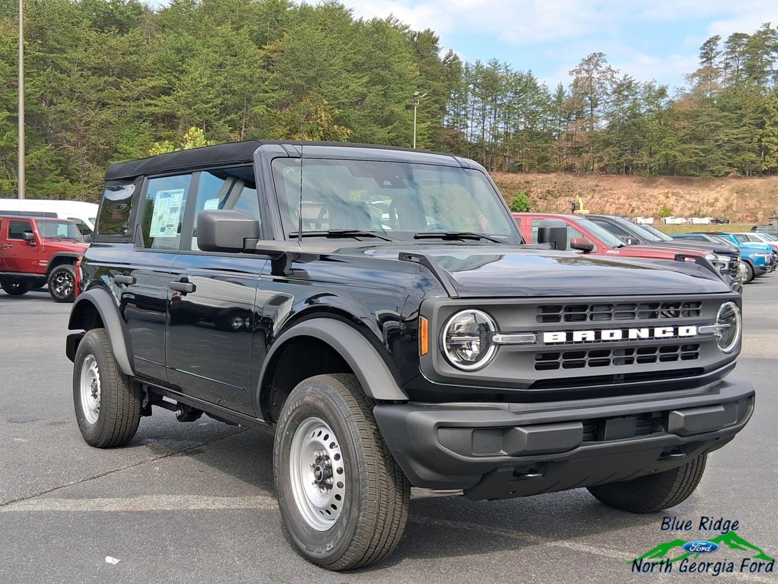2025 Ford Bronco 4-Door Base - Photo 7