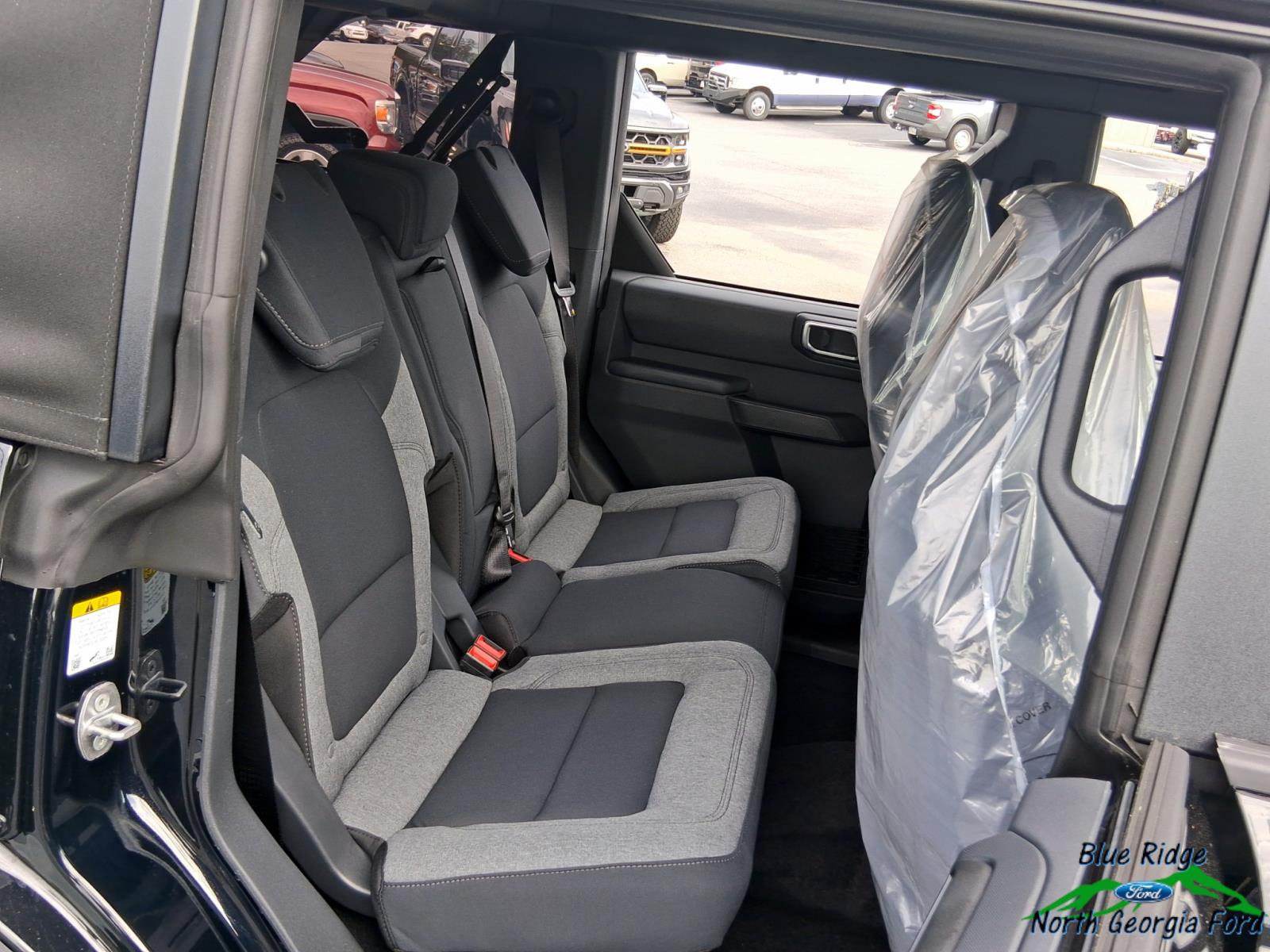 2025 Ford Bronco 4-Door Base - Photo 13
