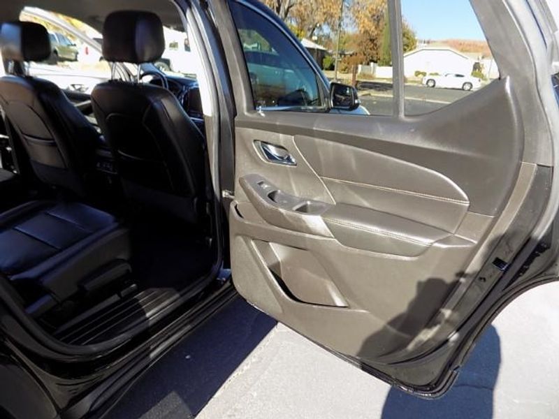 2021 Chevrolet Traverse 3LT - Photo 15