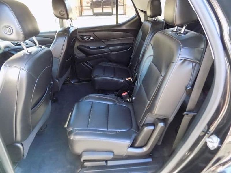 2021 Chevrolet Traverse 3LT - Photo 13