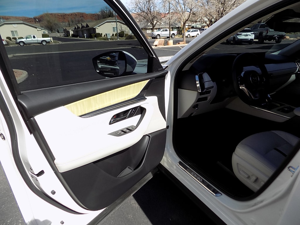 2025 Mazda CX-90 Premium Plus Package - Photo 10