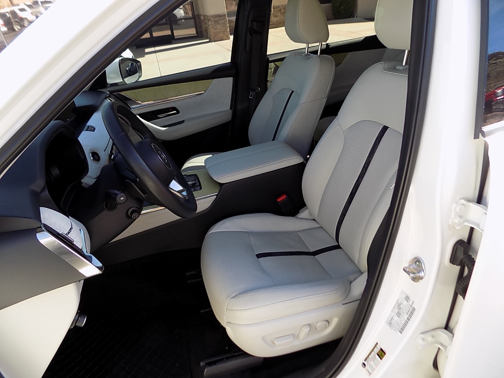 2025 Mazda CX-90 Premium Plus Package - Photo 11