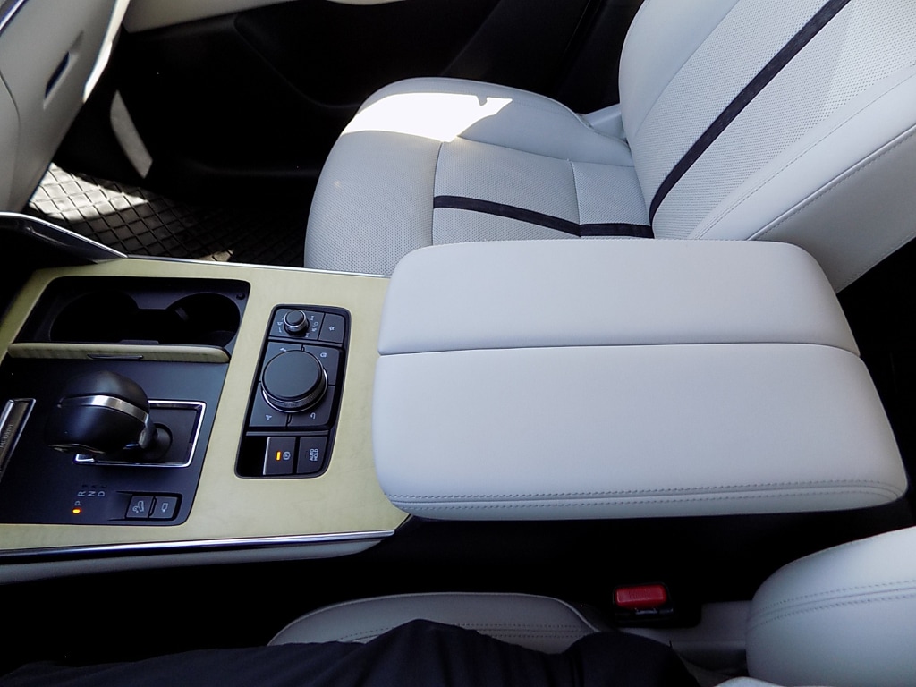 2025 Mazda CX-90 Premium Plus Package - Photo 32