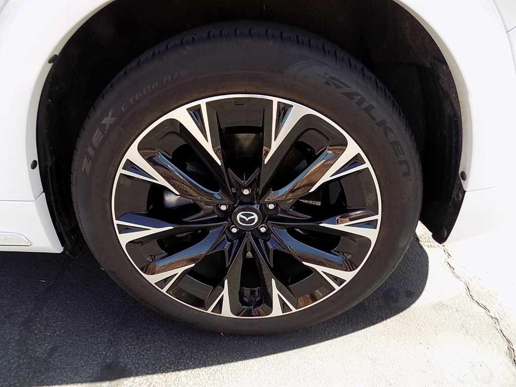 2025 Mazda CX-90 Premium Plus Package - Photo 8