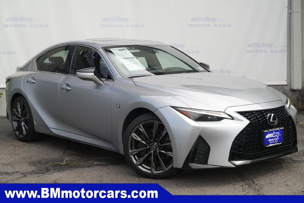 2023 Lexus IS