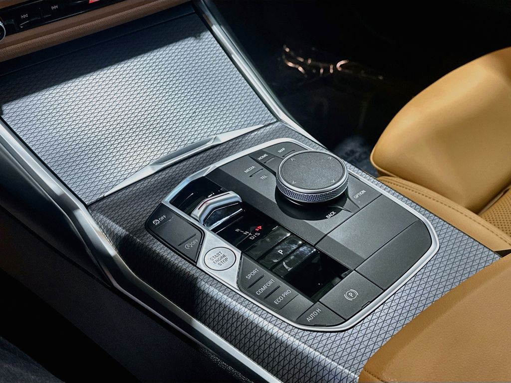 2026 BMW 3 Series 330i - Photo 17