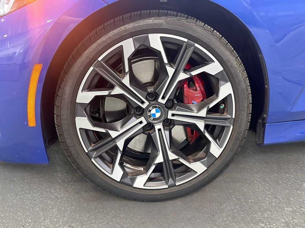 2026 BMW 3 Series 330i - Photo 32