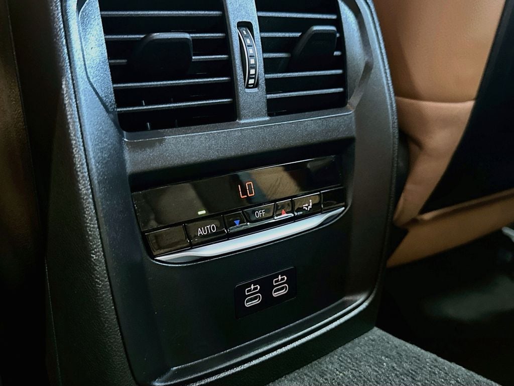 2026 BMW 3 Series 330i - Photo 27