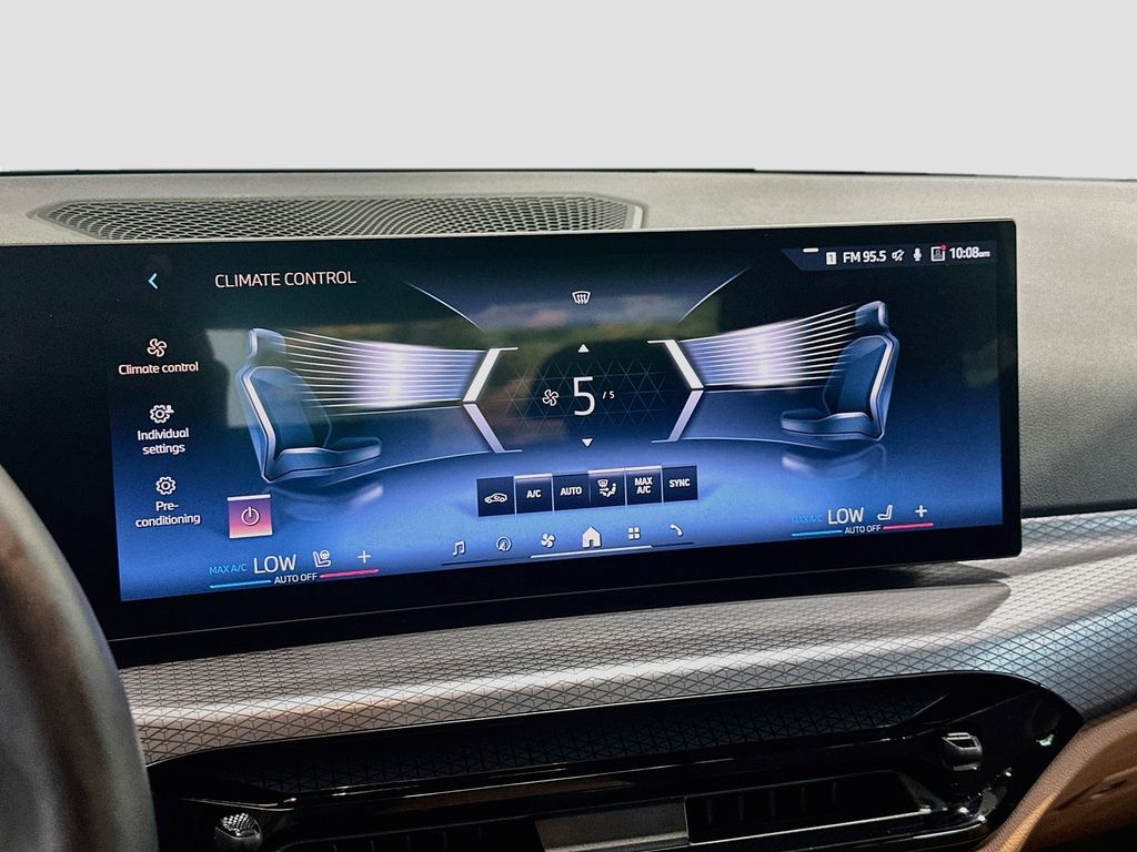2026 BMW 3 Series 330i - Photo 16