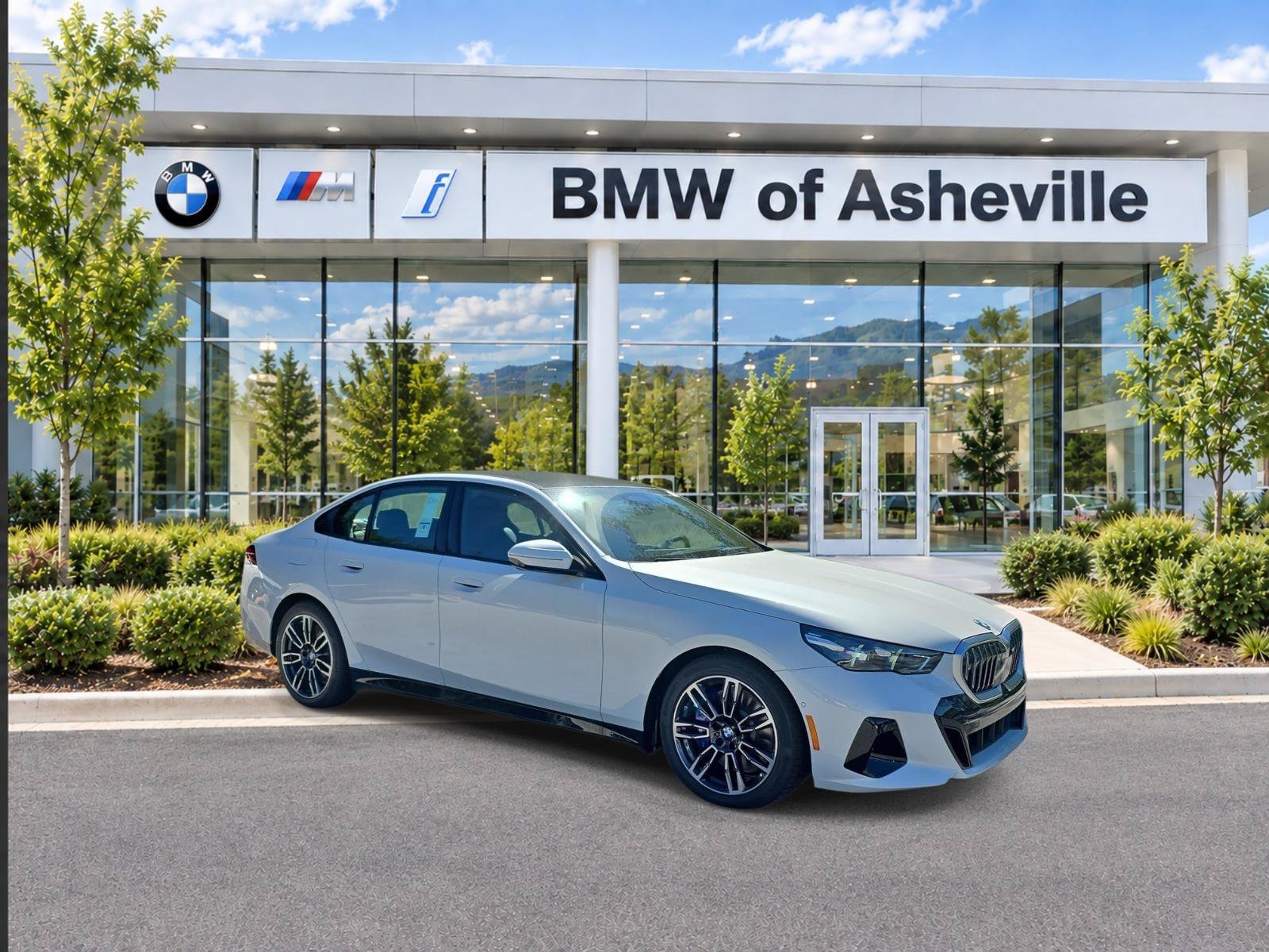 2027 BMW 550e Sedan