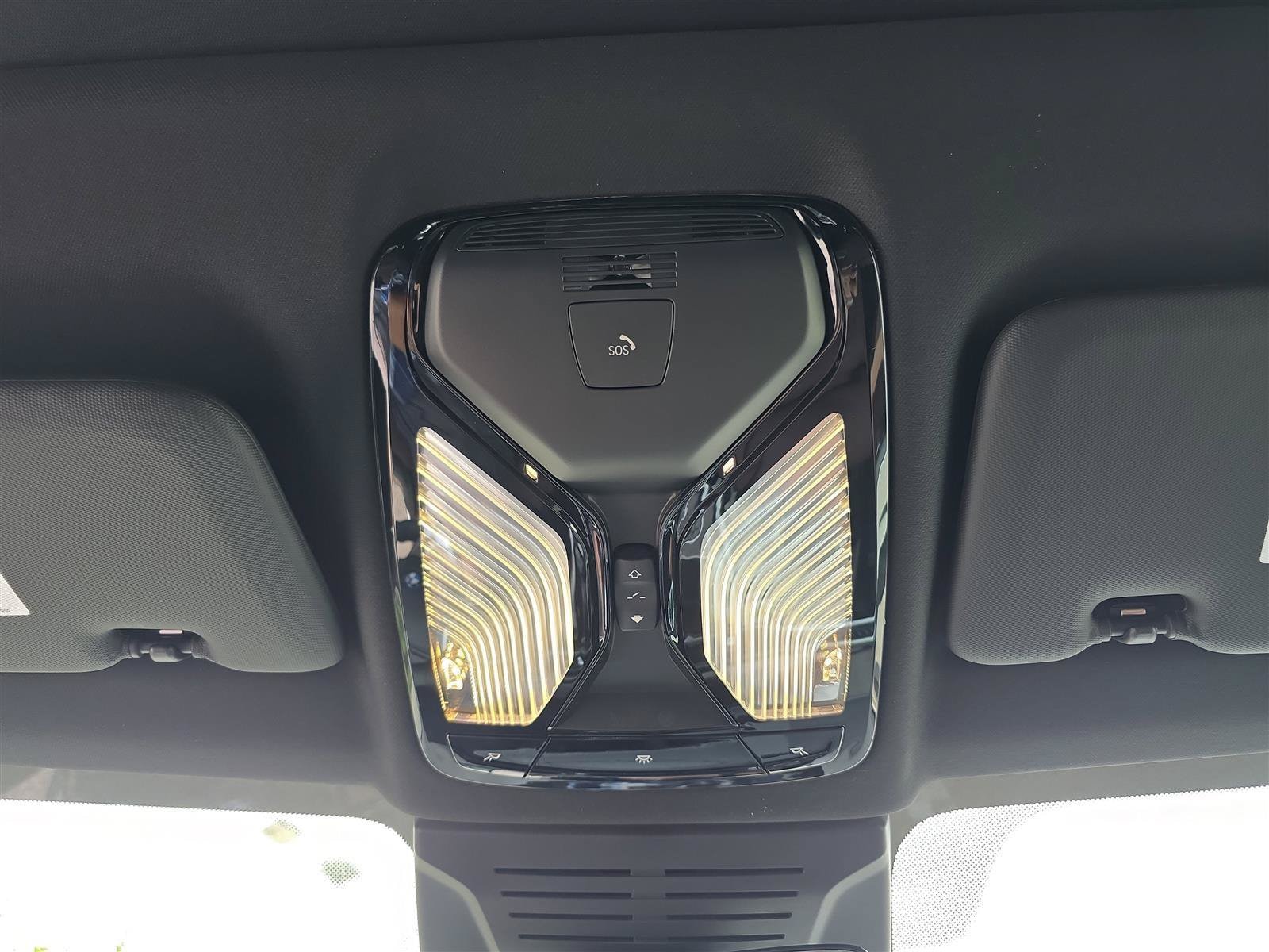 2026 BMW X5 50e - Photo 27