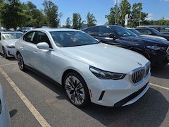 2027 BMW 530i Sedan