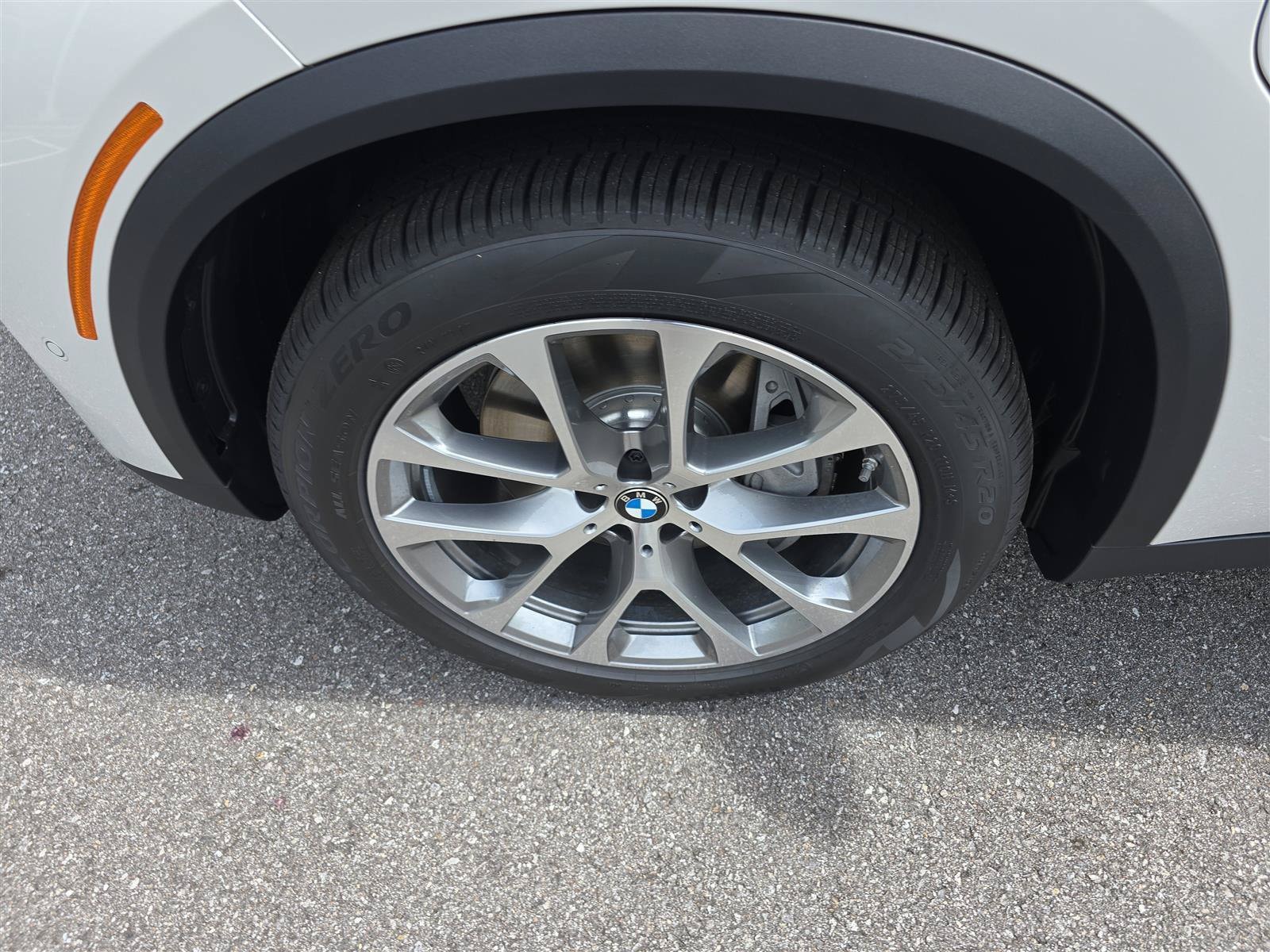 2026 BMW X5 50e - Photo 10