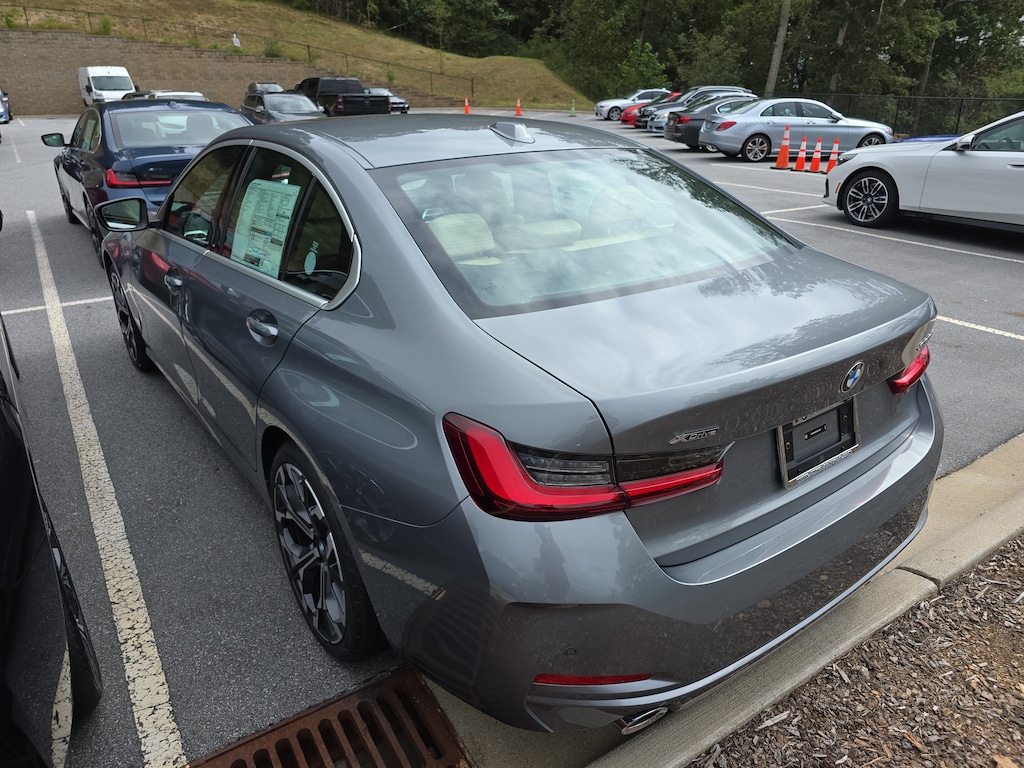 New 2026 BMW 330i Sedan