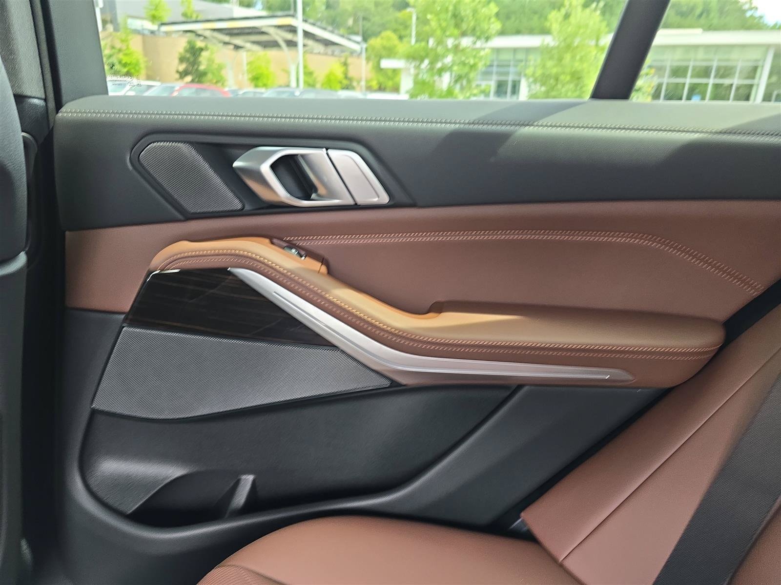2026 BMW X5 50e - Photo 17