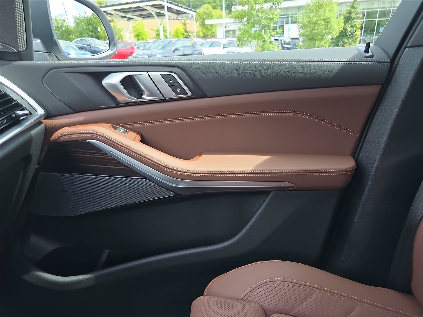 2026 BMW X5 50e - Photo 25