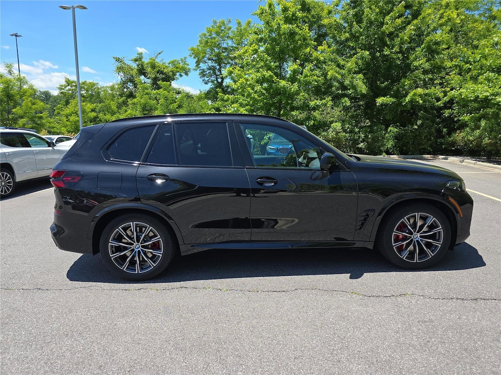 New 2026 BMW X5 PHEV SUV
