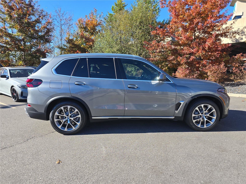 New 2026 BMW X5 PHEV SUV