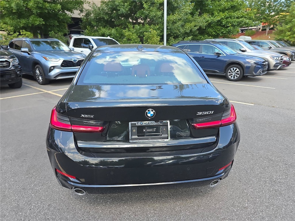 New 2026 BMW 330i Sedan