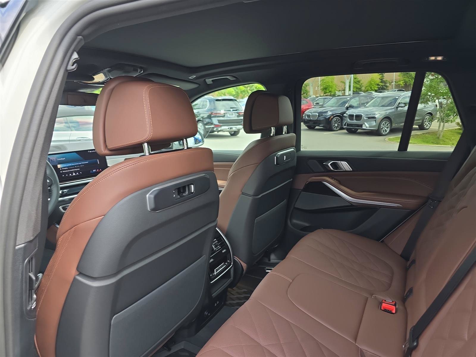 2026 BMW X5 50e - Photo 16