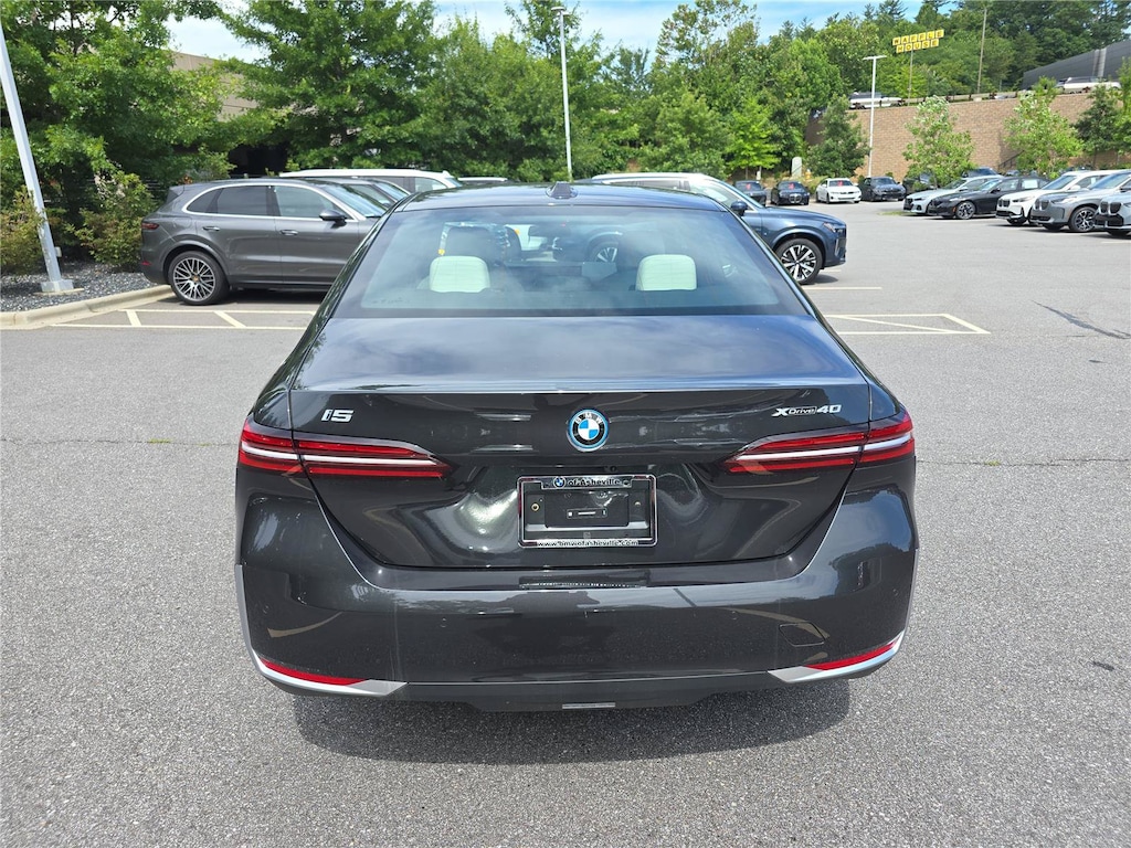 New 2027 BMW i5 Sedan