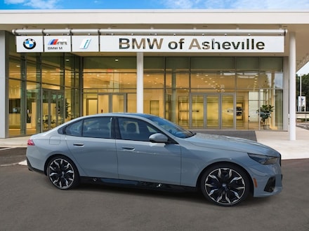 2026 BMW 550e Sedan