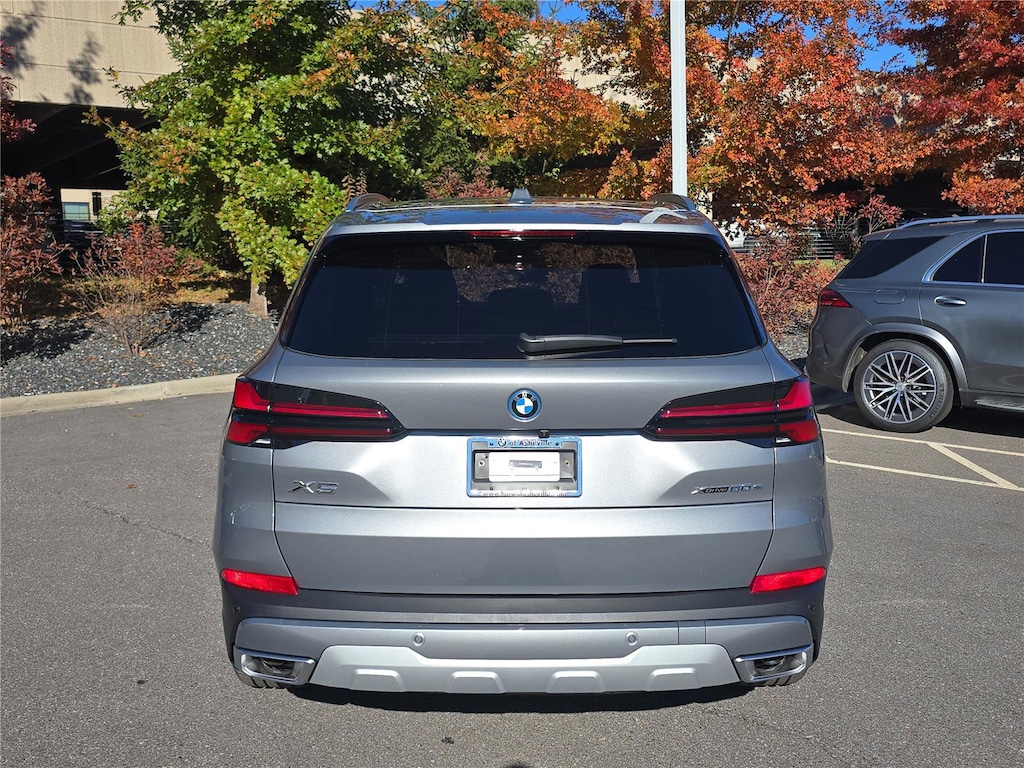 New 2026 BMW X5 PHEV SUV