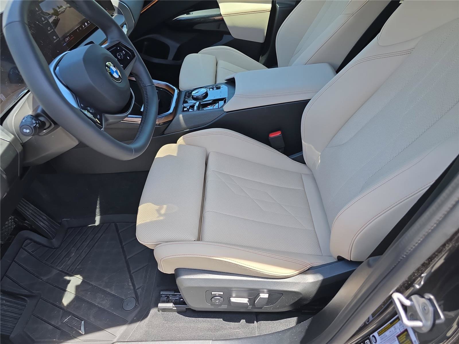 2026 BMW X3 30 - Photo 20
