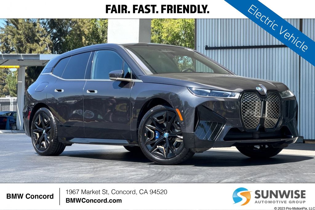 2023 BMW iX