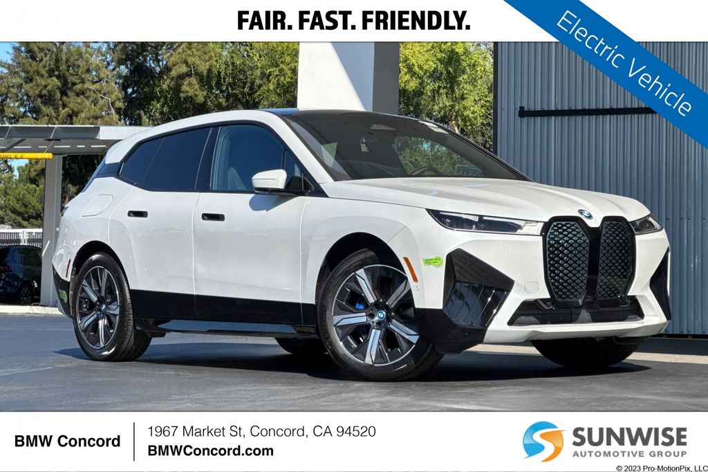2023 BMW iX