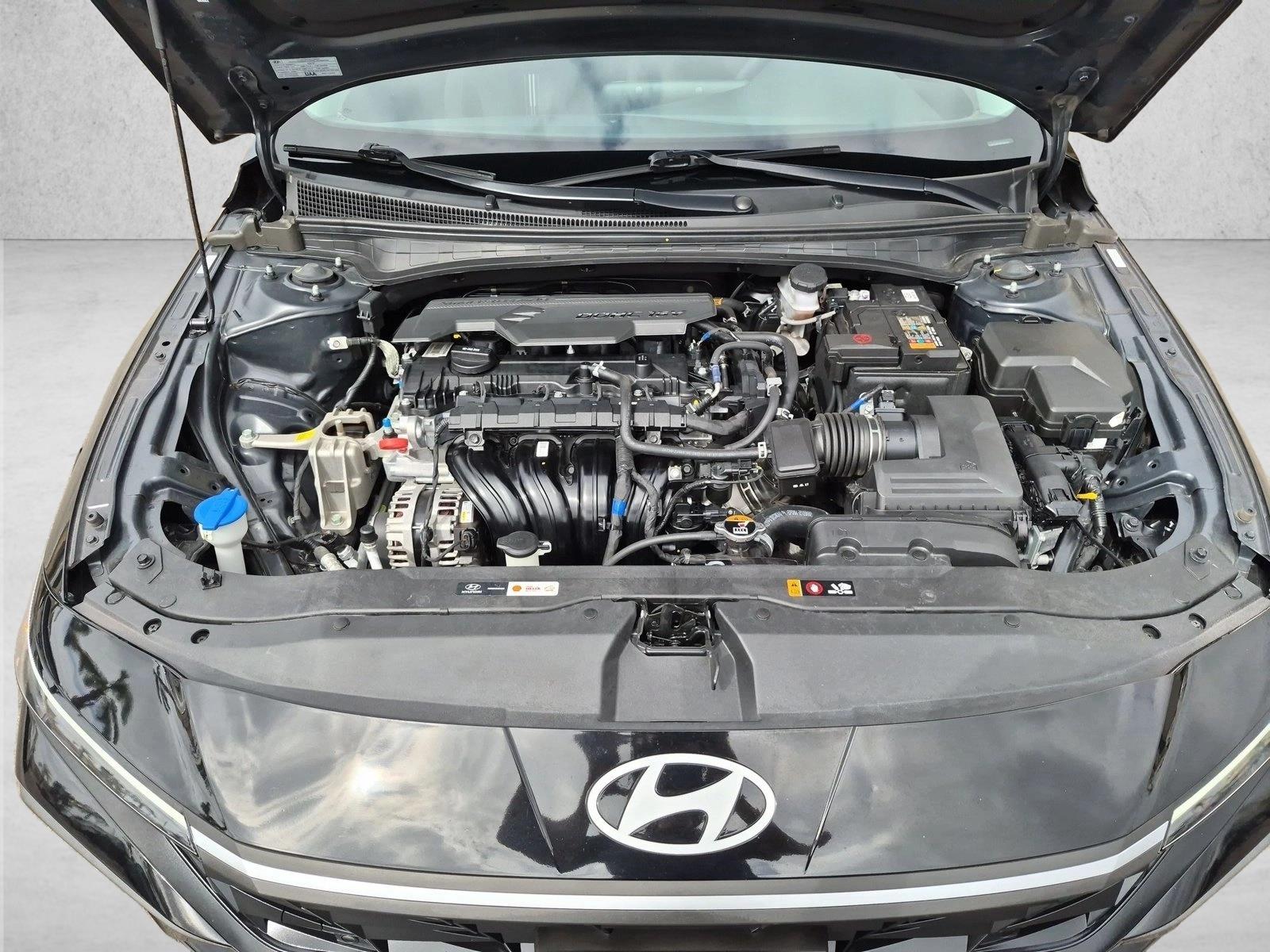 2024 Hyundai Elantra SEL - Photo 22