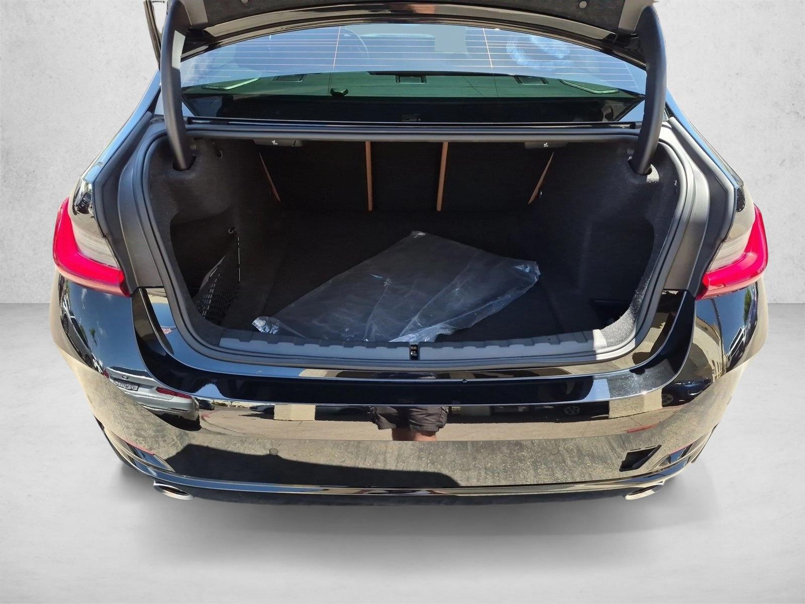 2026 BMW 3 Series 330i - Photo 6