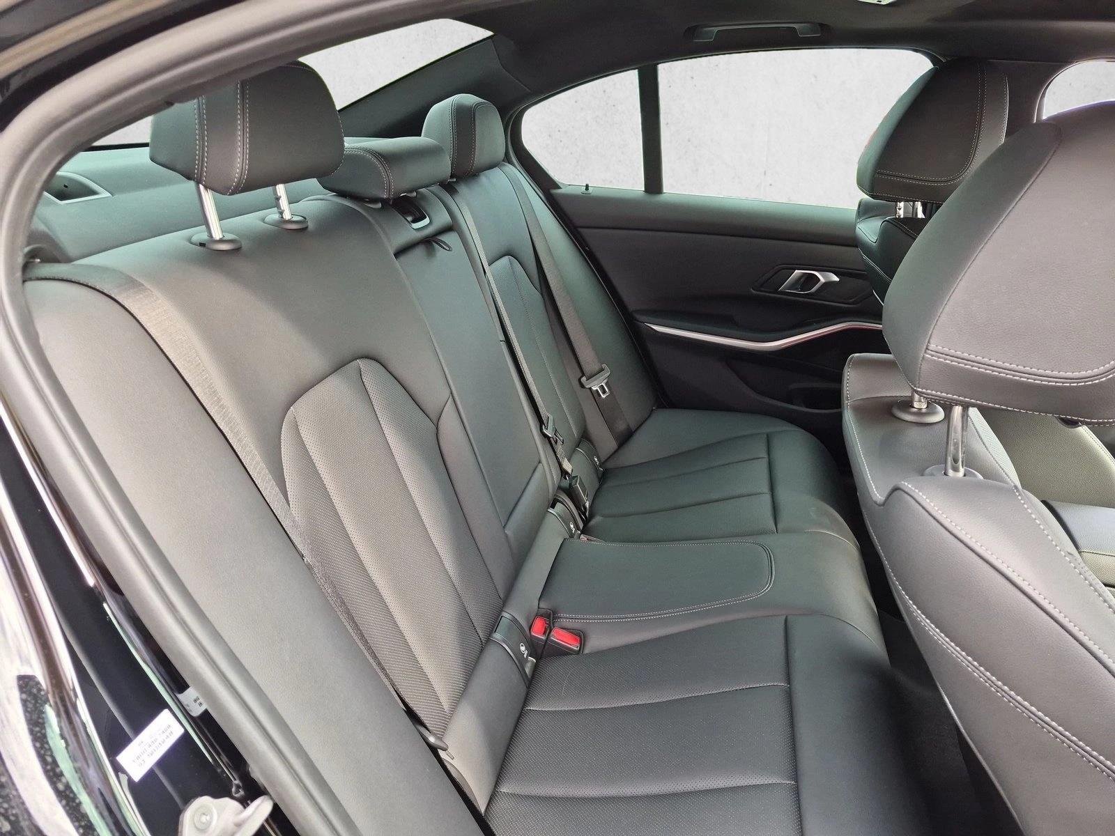 2026 BMW 3 Series 330i - Photo 20
