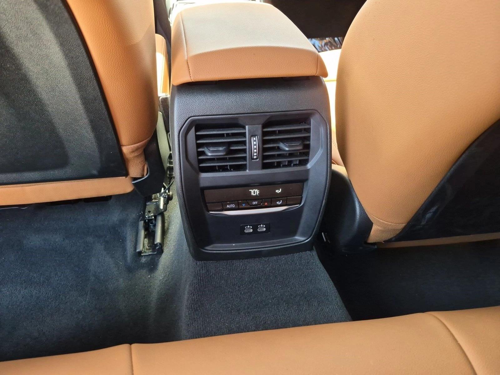 2026 BMW 3 Series 330i - Photo 18