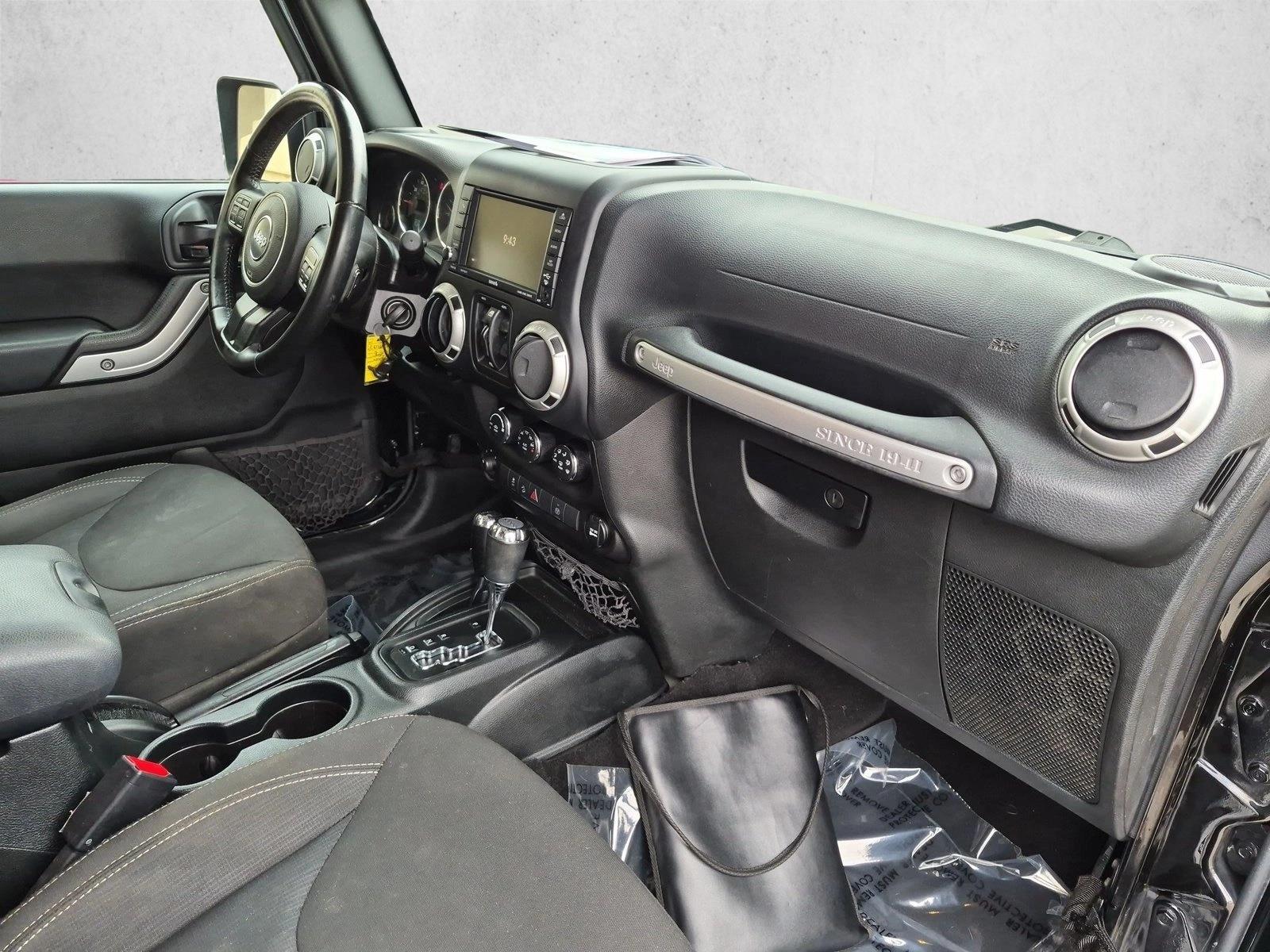 2018 Jeep Wrangler JK Unlimited Sahara - Photo 20