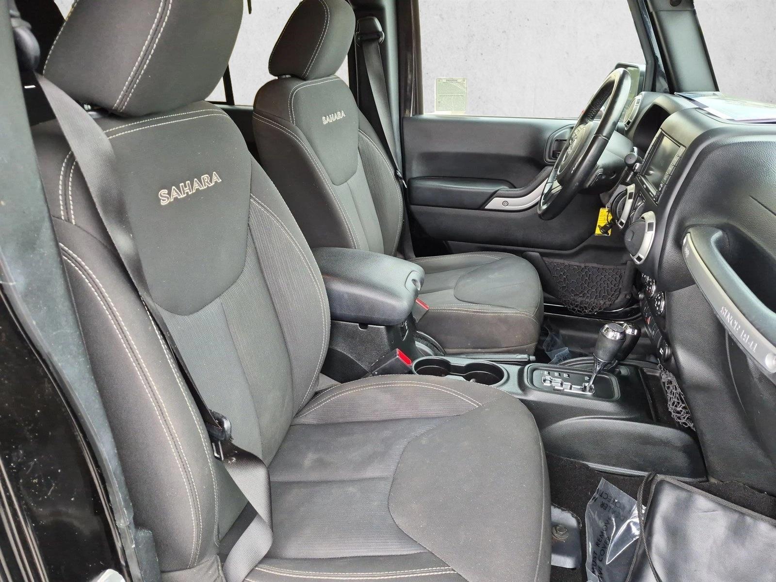 2018 Jeep Wrangler JK Unlimited Sahara - Photo 19