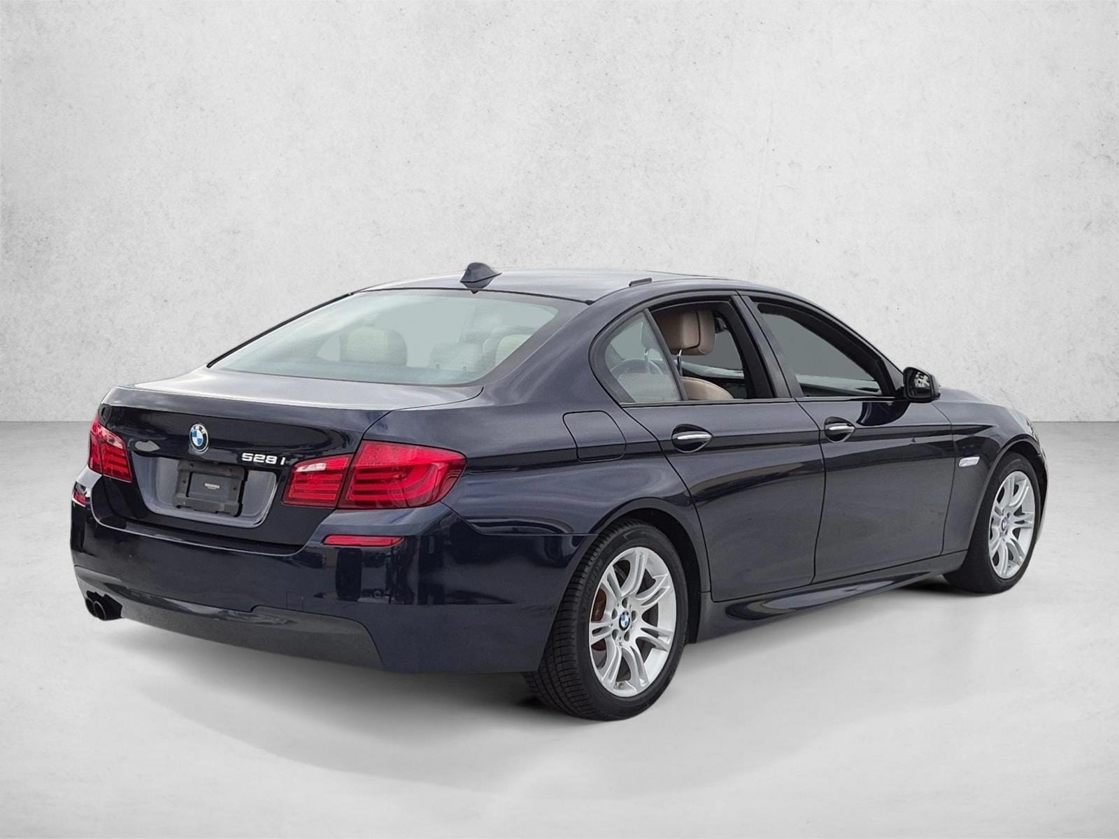 2013 BMW 5 Series 528i - Photo 5