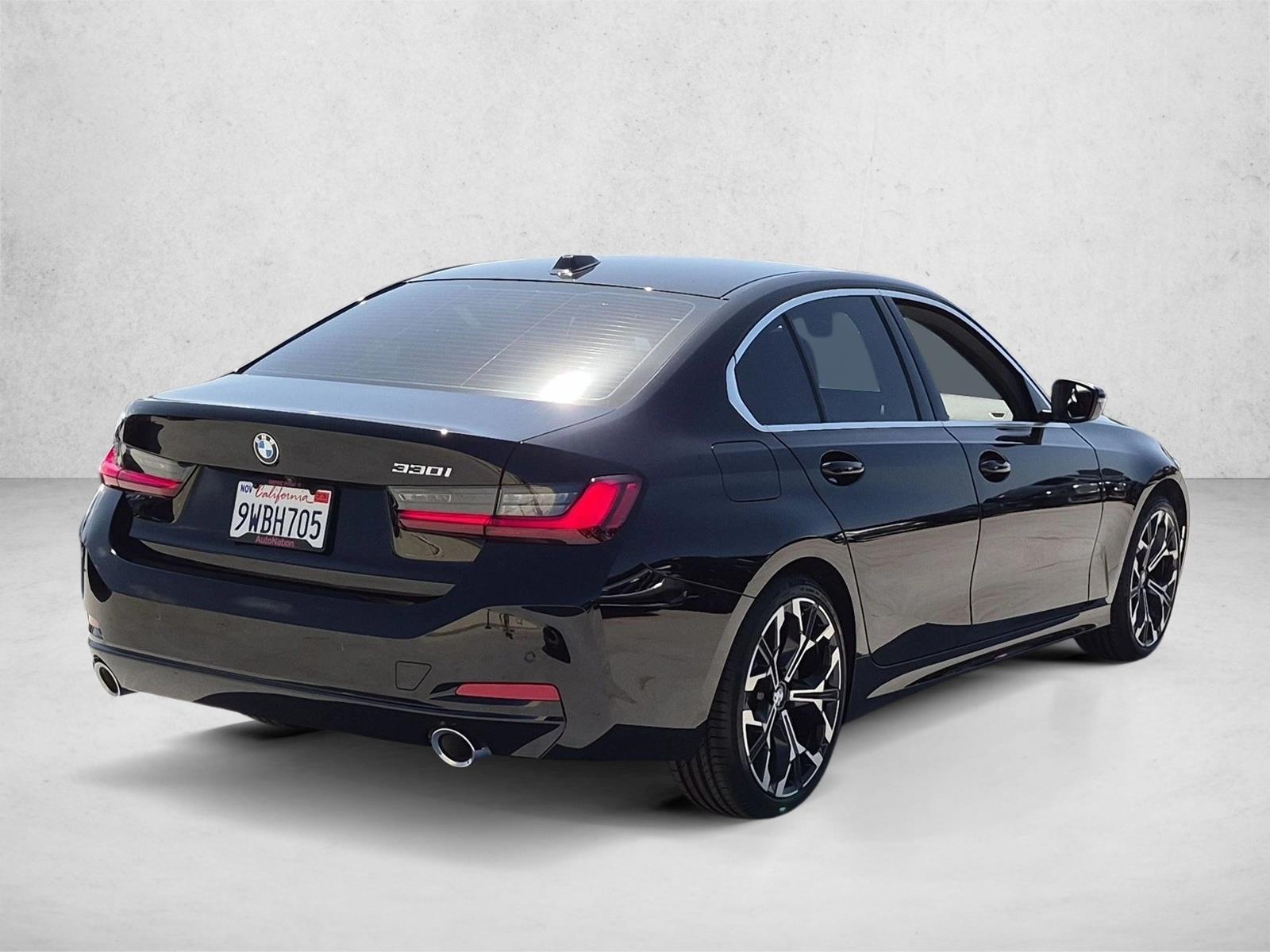 2026 BMW 3 Series 330i - Photo 5