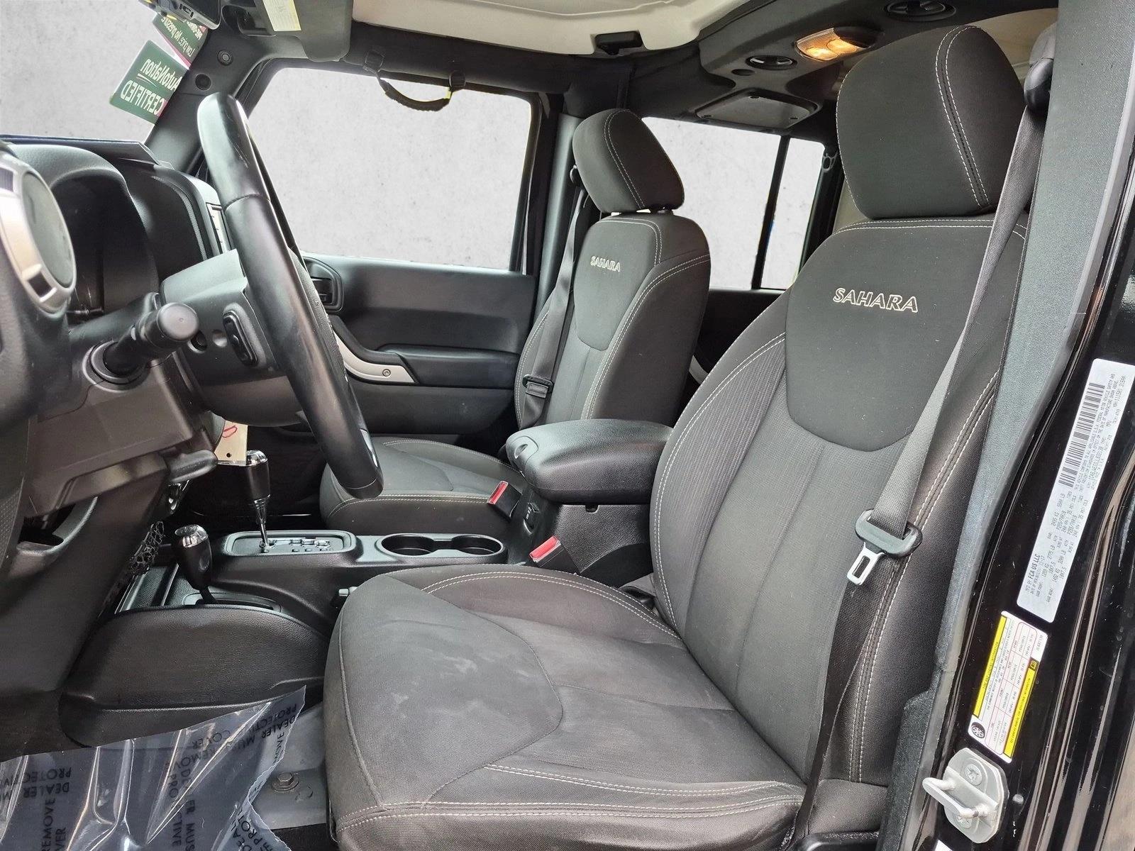 2018 Jeep Wrangler JK Unlimited Sahara - Photo 15