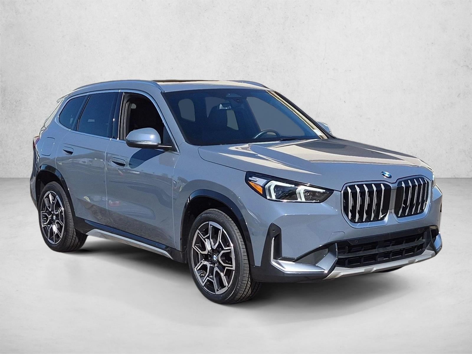 2026 BMW X1 28i - Photo 3